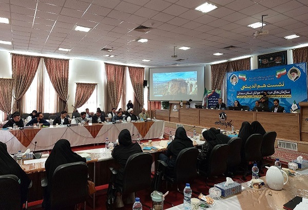 نشست آموزشی و توانمندسازی سمنهای جوانان با محوریت افزایش تابآوری در سمنان برگزار شد نشست آموزشی و توانمندسازی سمنهای جوانان با محوریت افزایش تابآوری در سمنان برگزار شد