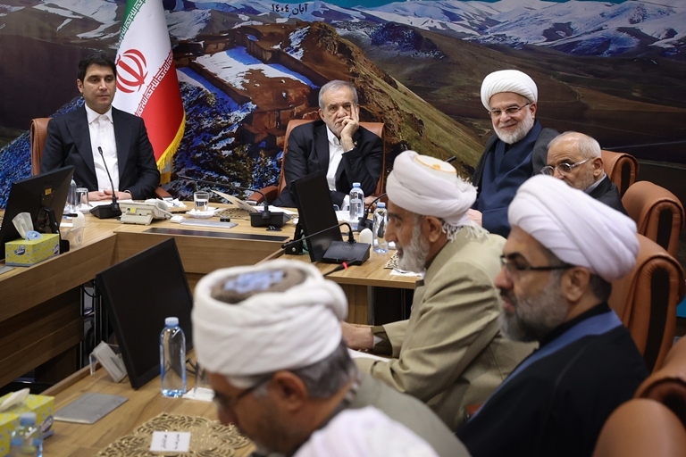 گلایه صریح ماموستا فایق رستمی از رئیسجمهور در سنندج گلایه صریح ماموستا فایق رستمی از رئیسجمهور در سنندج