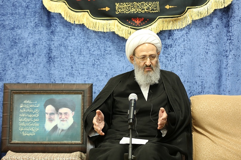 فضای مجازی را تسخیر کنید نه محدود