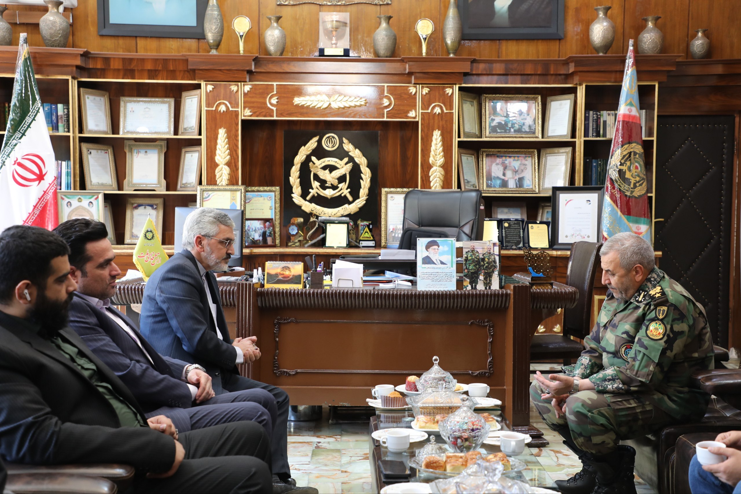 سرنگونی پهپاد پیشرفته «هرون» توسط پدافند ارتش در غرب کشور / انهدام ۱۷ پهپاد متخاصم در جنگ دوازدهروزه سرنگونی پهپاد پیشرفته «هرون» توسط پدافند ارتش در غرب کشور / انهدام ۱۷ پهپاد متخاصم در جنگ دوازدهروزه