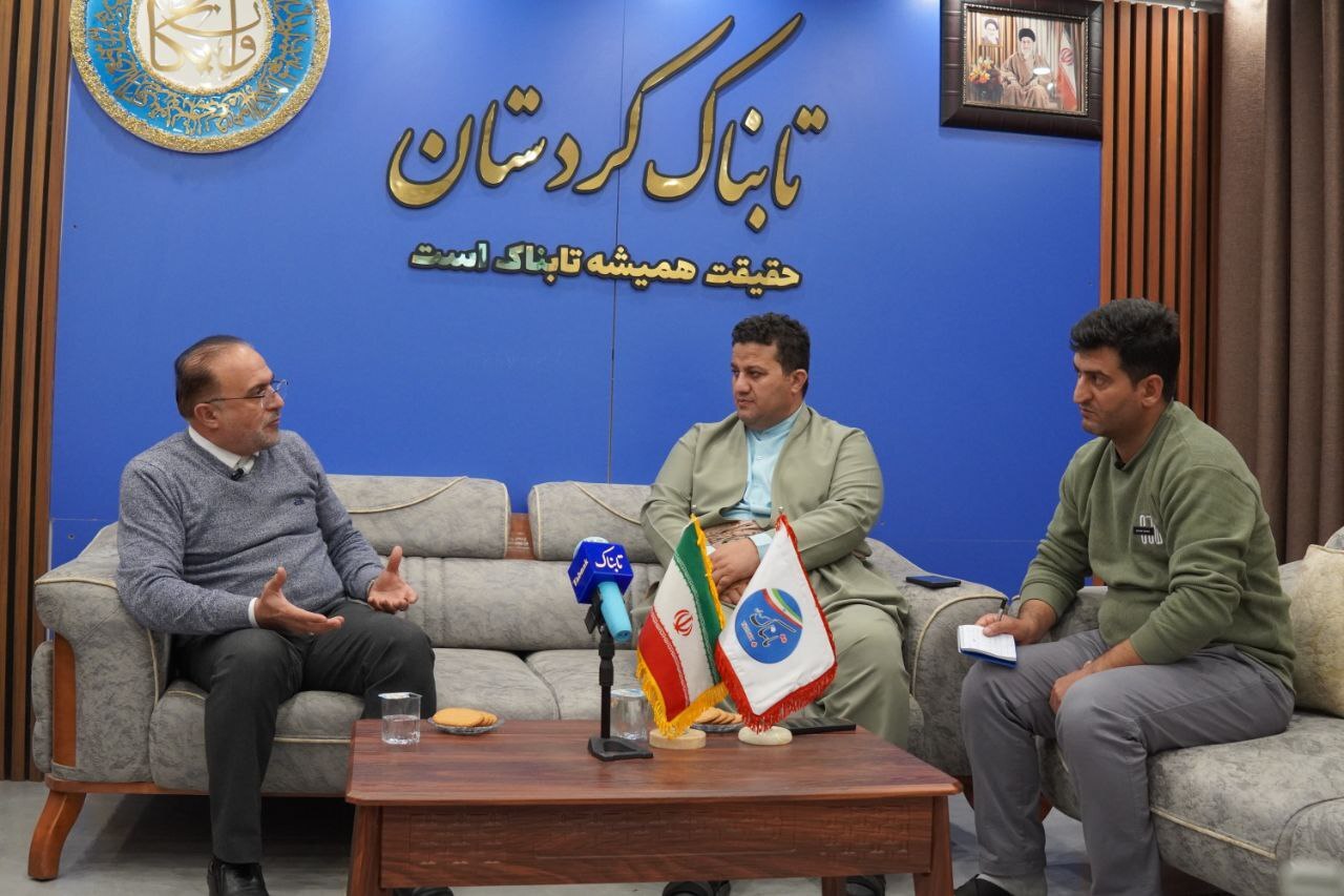 کشاورز کردستانی با «کشاورزی خدایی» محصول تولید میکند؛ دولت باید پشتوانه باشد کشاورز کردستانی با «کشاورزی خدایی» محصول تولید میکند؛ دولت باید پشتوانه باشد