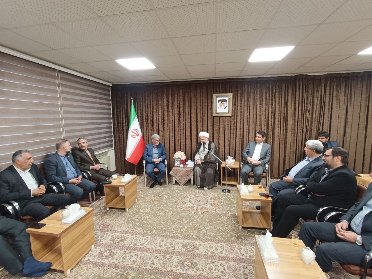 تکمیل تالار مرکزی سنندج مطالبه جدی فرهنگی استان است/ مطالبهای که عمر ۲۰ ساله دارد! تکمیل تالار مرکزی سنندج مطالبه جدی فرهنگی استان است/ مطالبهای که عمر ۲۰ ساله دارد!