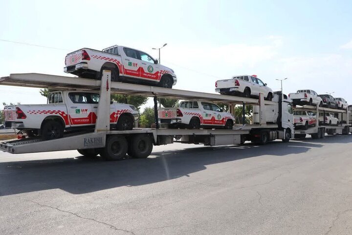 گام بلند هلالاحمر کرمانشاه در مسیر امدادرسانی سریعتر/ ۱۸ خودروی نو وارد ناوگان شد گام بلند هلالاحمر کرمانشاه در مسیر امدادرسانی سریعتر/ ۱۸ خودروی نو وارد ناوگان شد