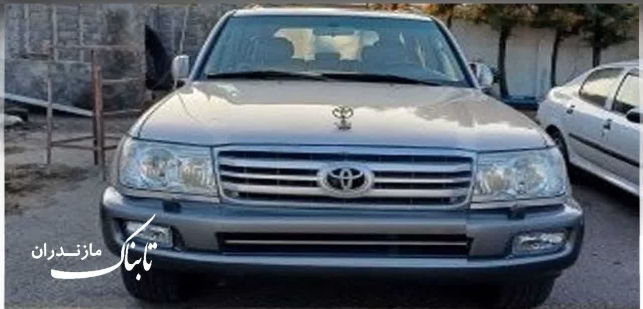 کشف لندکروز قاچاق در عباس‌آباد