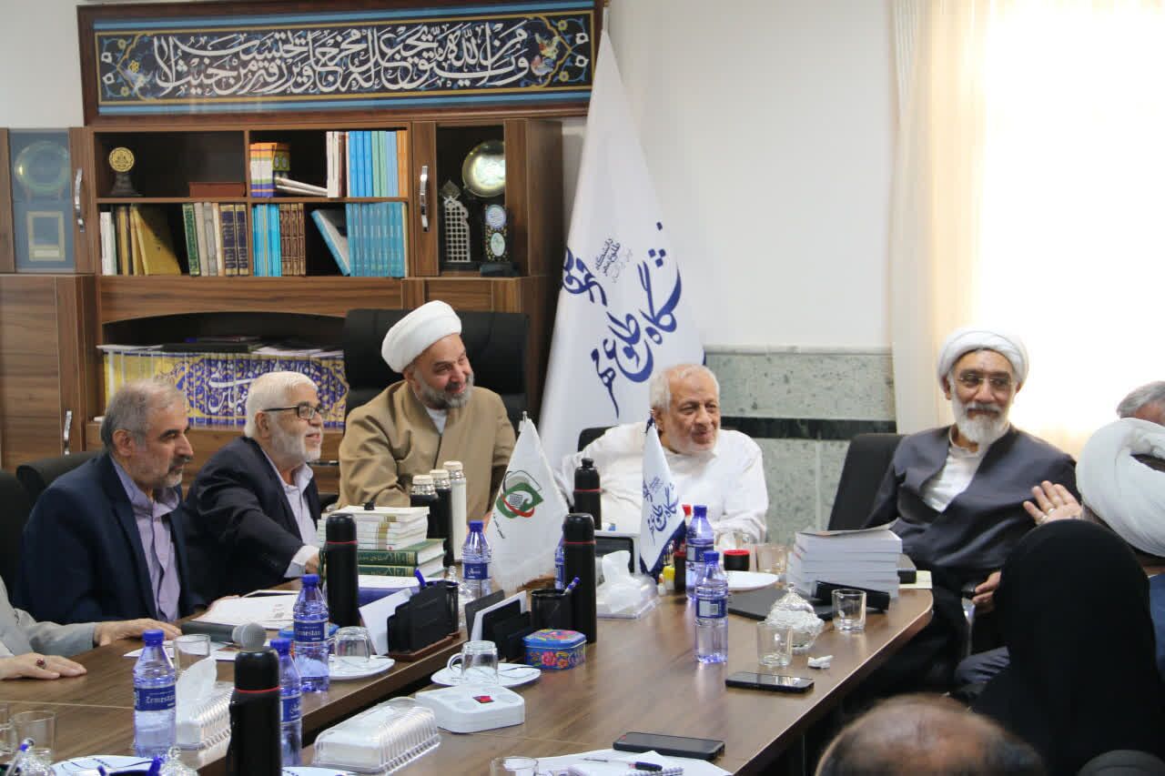 هم‌اندیشی سران احزاب اصولگرای کشور در قم