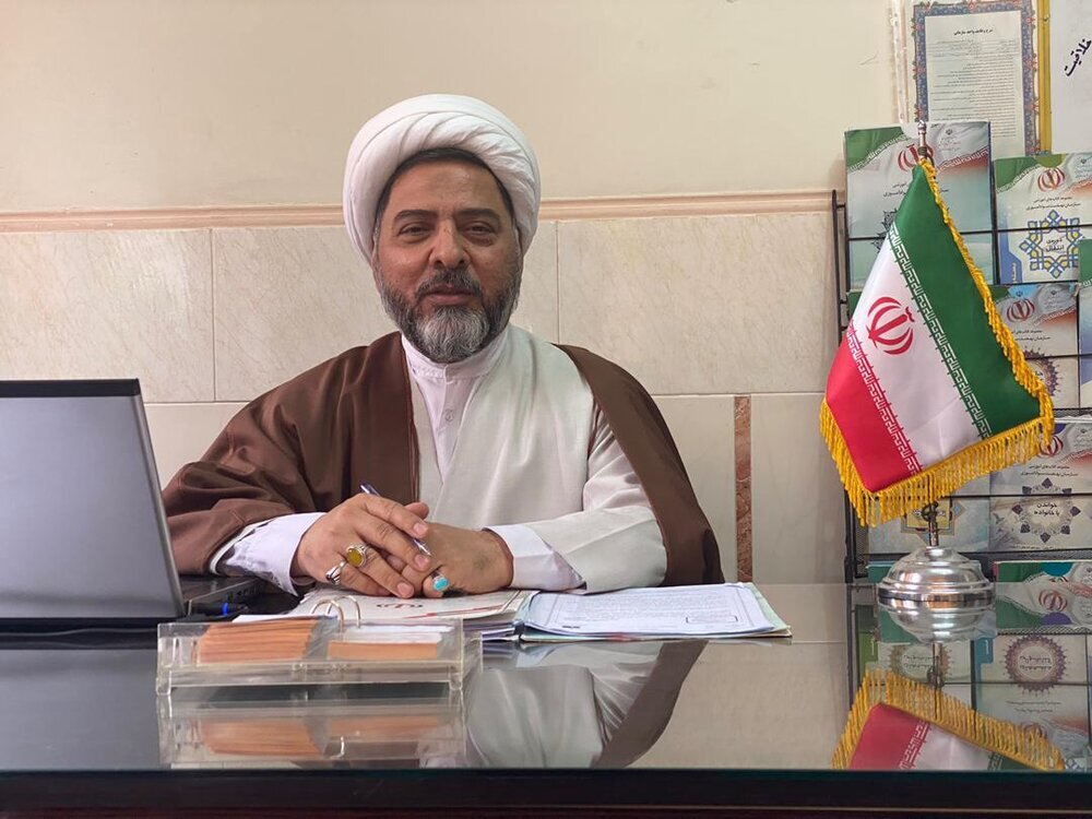 استعمال دخانیات هدف دشمنان برای زنان و دختران /اصلاح عکس و متن طبق آئین نامه/ استعمال دخانیات هدف دشمنان برای زنان و دختران /اصلاح عکس و متن طبق آئین نامه/