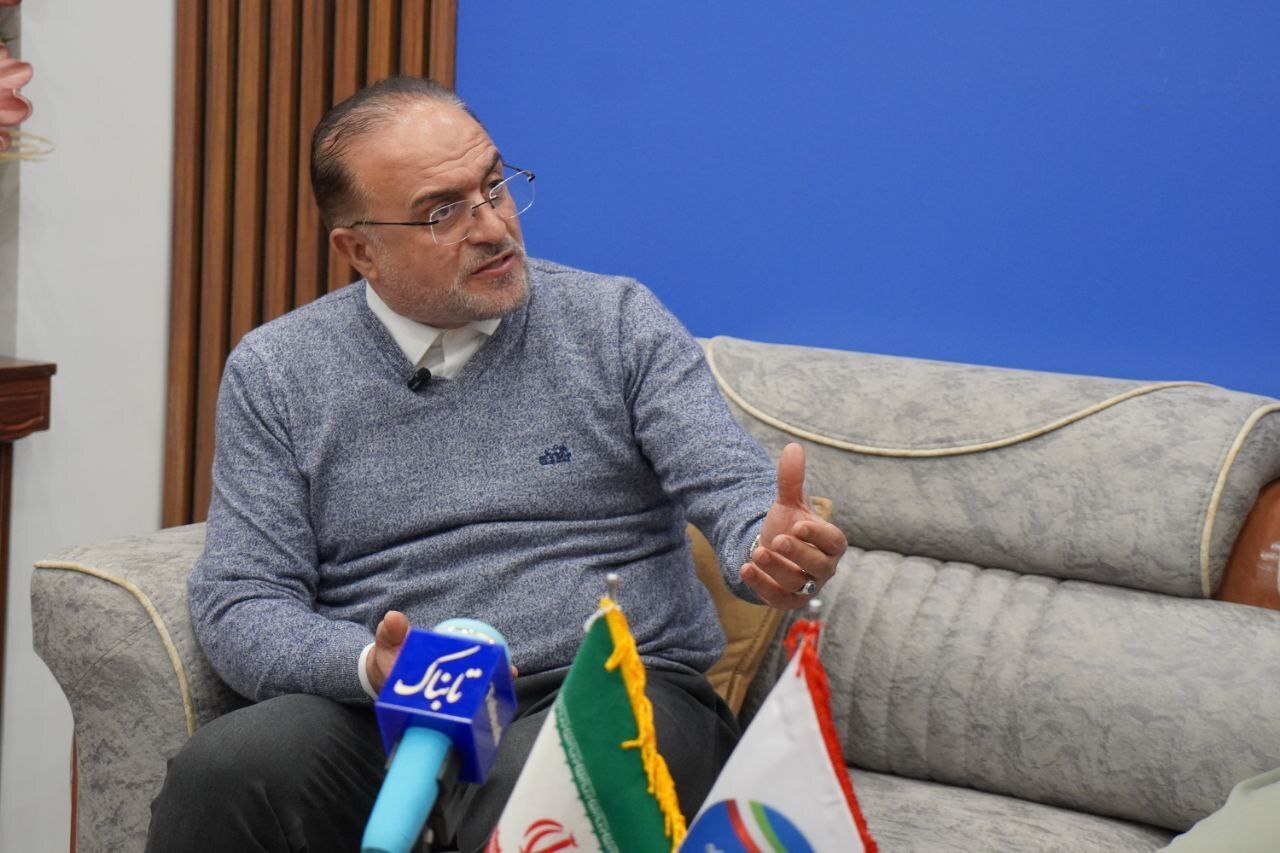 محرومیت مناطق آزاد بانه و مریوان از ابتداییترین تجهیزات/ برای روشن شدن وضعیت مناطق آزاد، کمیسیون اصل ۹۰ و اقتصادی را به کردستان میآورم + فیلم محرومیت مناطق آزاد بانه و مریوان از ابتداییترین تجهیزات/ برای روشن شدن وضعیت مناطق آزاد، کمیسیون اصل ۹۰ و اقتصادی را به کردستان میآورم + فیلم