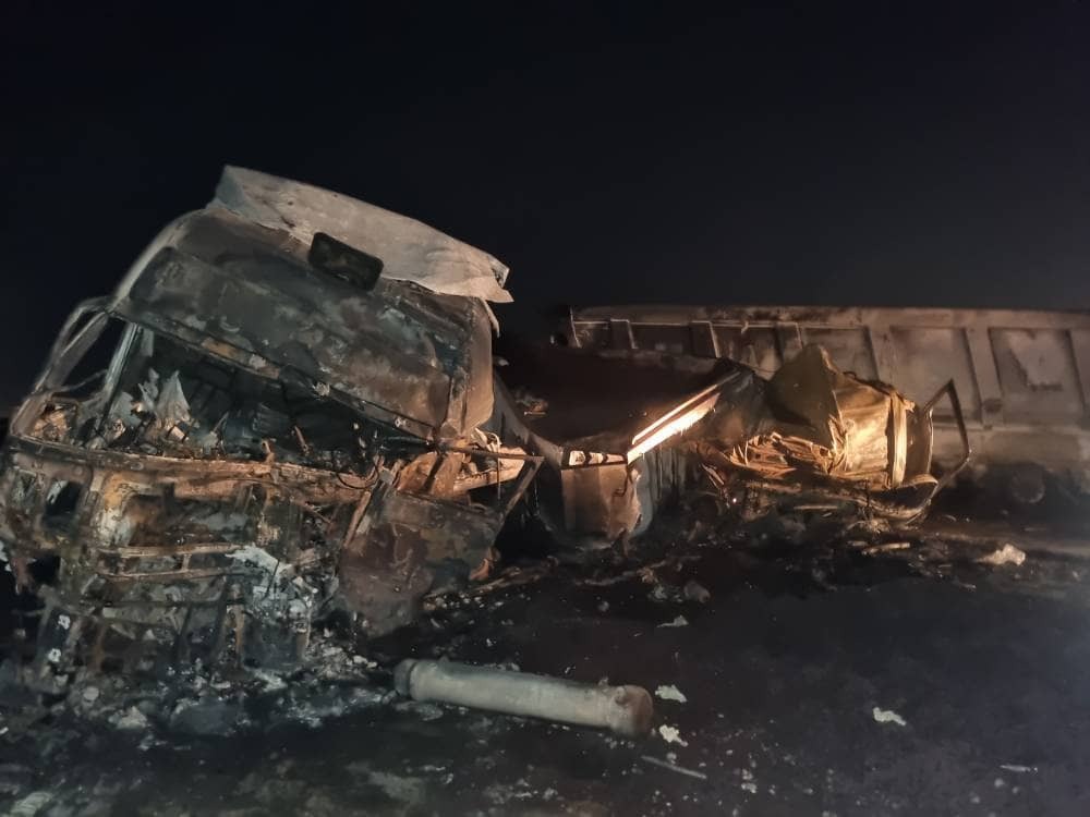 تصادف مرگبار در محور کرمان ـ اختیارآباد؛ ۵ نفر جان باختند